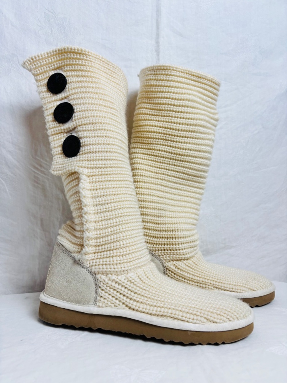 UGG Classic Cardy Knit Boots Cream Sz. 9